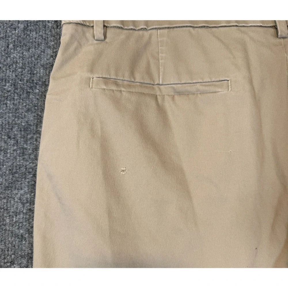Banana Republic minor flaws